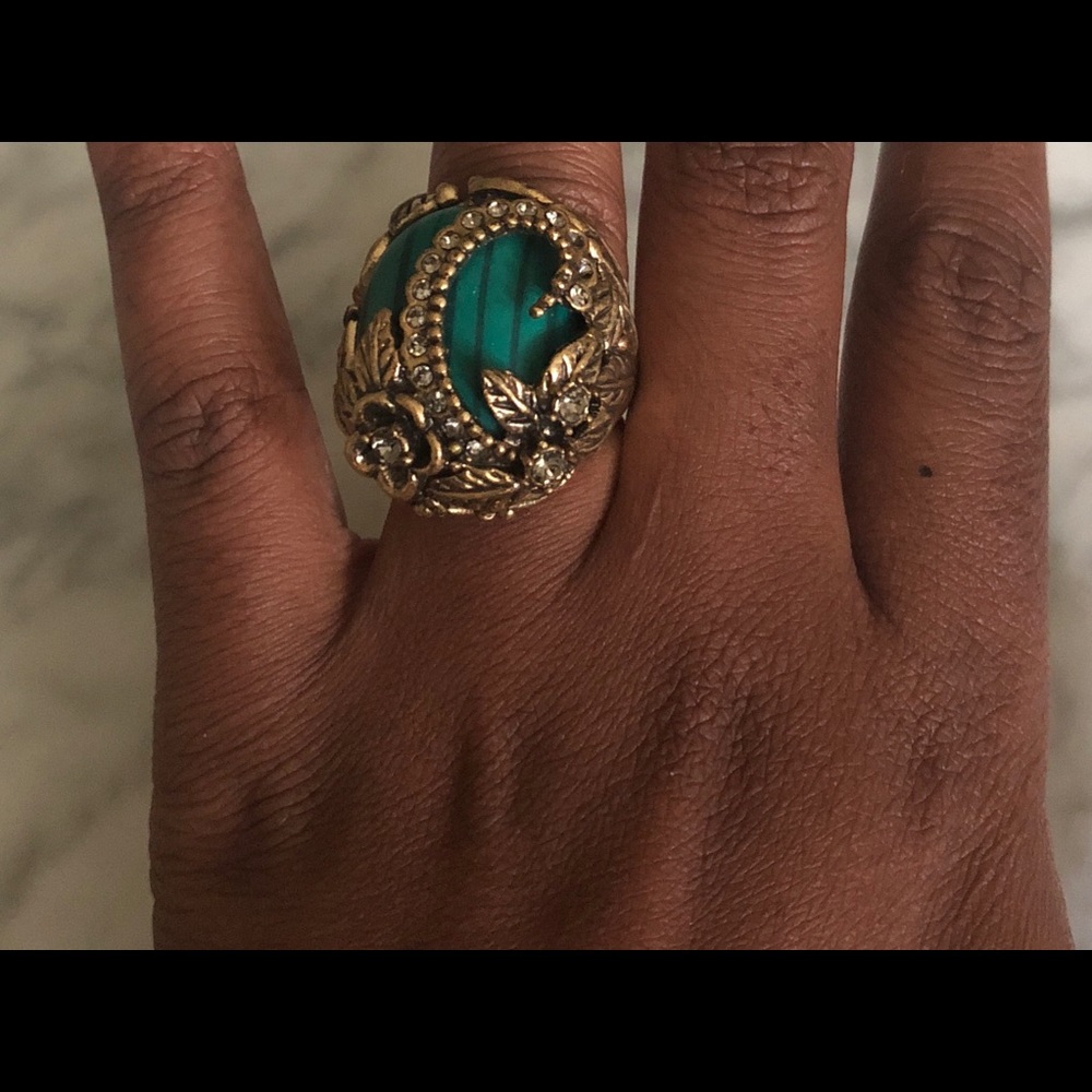 Antique looking statement ring - Picture 2 of 3